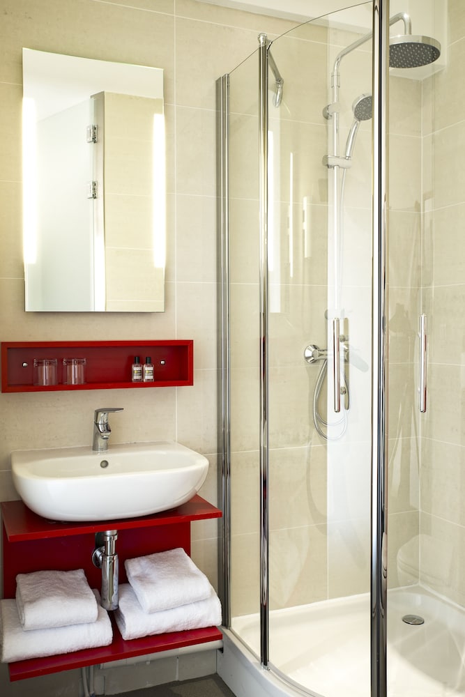 Standard Double Room - Photo 5