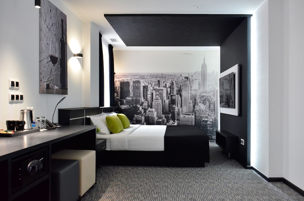 Suite, Accessible photo 1
