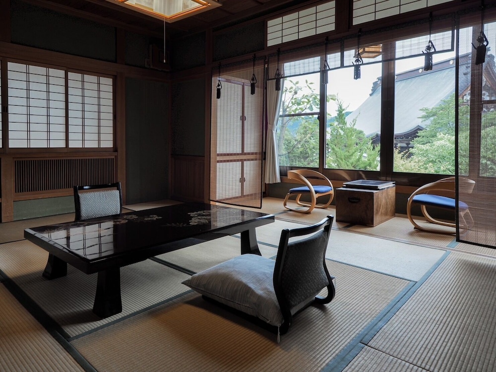 Seika (Only stairs, Suite with open-view bath, River View)(6 years old and over)
