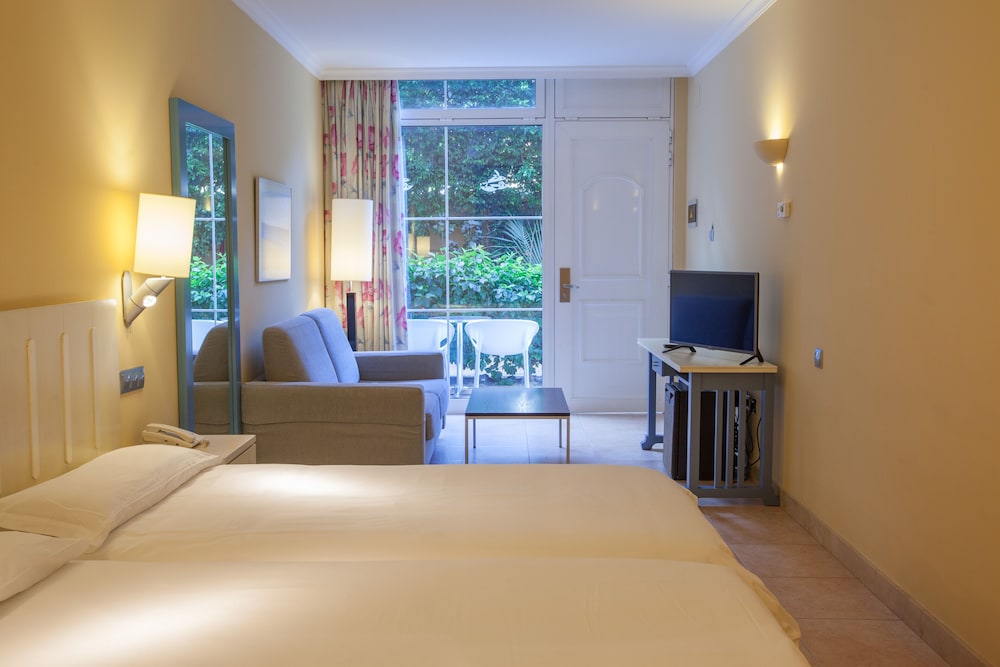 Family Double Room, Terrace - Photo 3