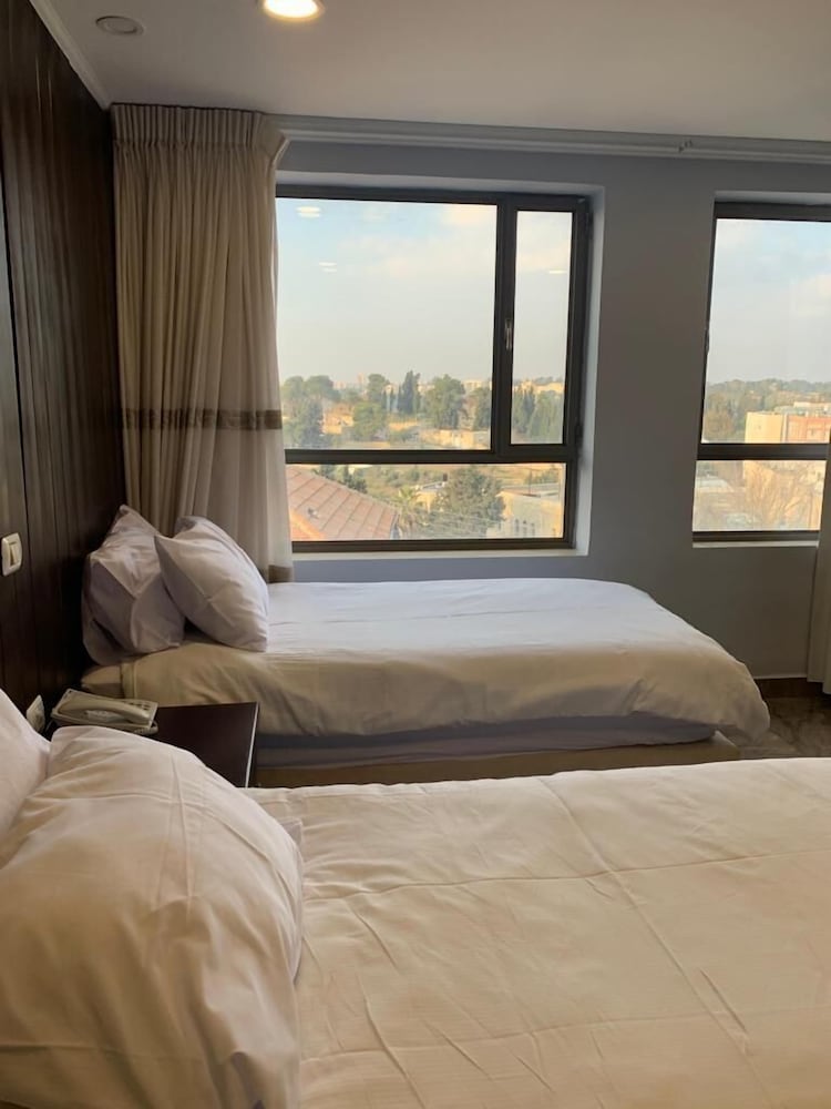 Premium Double Room - Photo 23