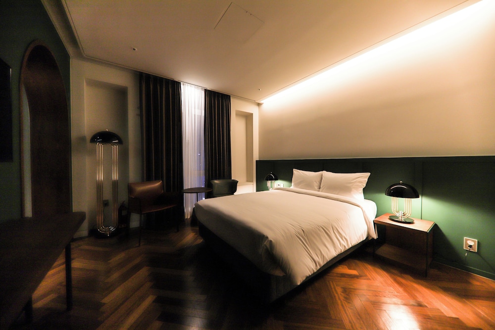 Premier Double Room - Photo 1