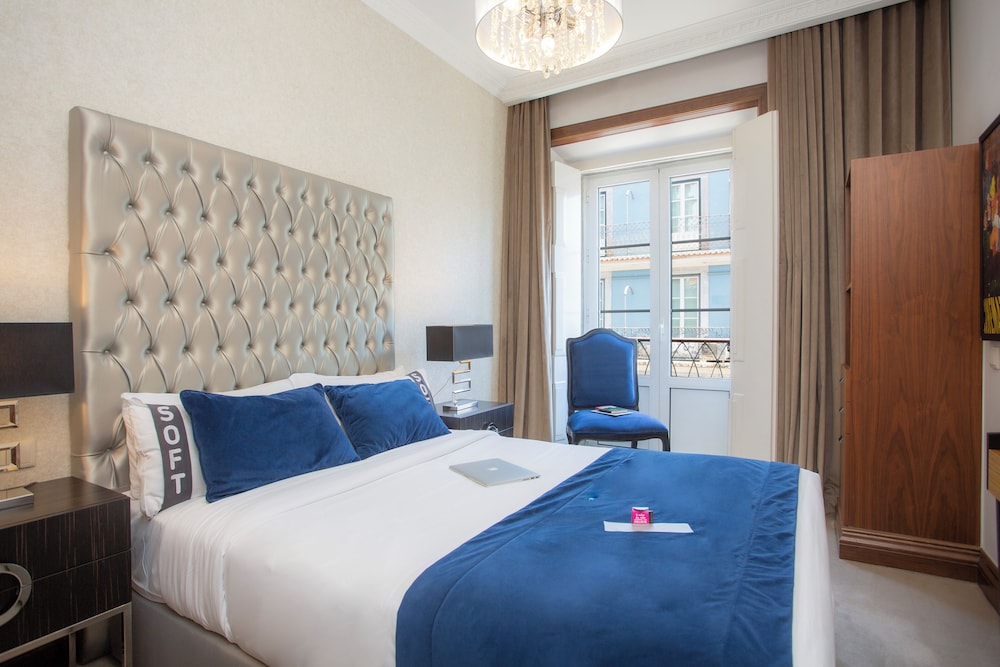 Economy Double Room - Photo 11