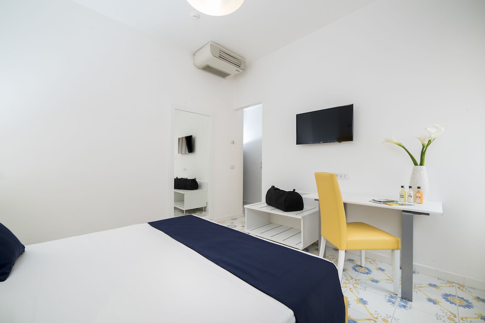 Economy Room, Mountain View - Photo 2