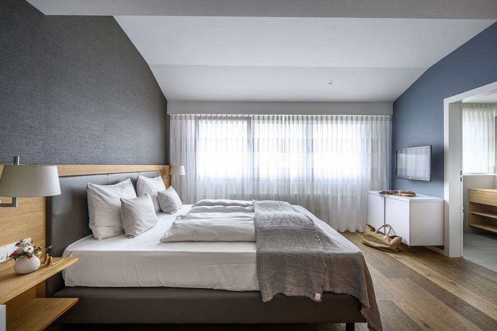 Panoramic Double Room, Lake View - Photo 3