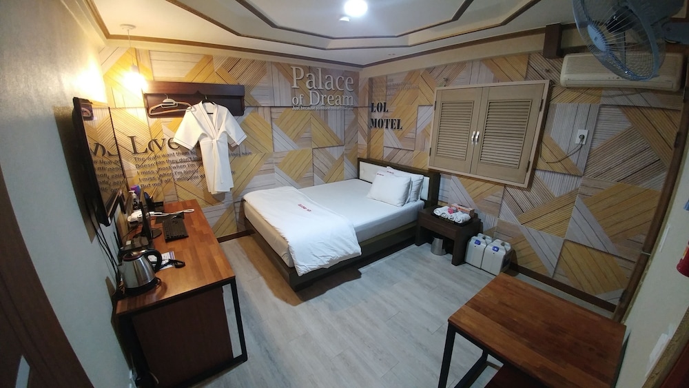Deluxe Room, Non Smoking photo 3