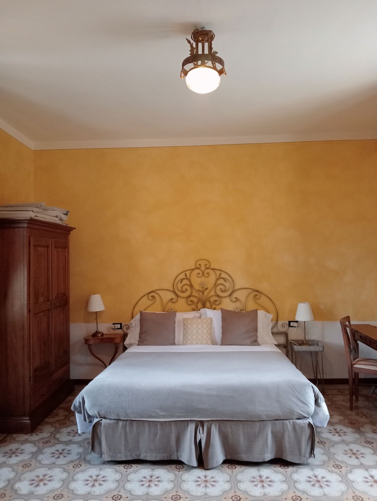 Superior Double Room, Multiple Beds, Terrace, Lake View (Ospiti) photo 1