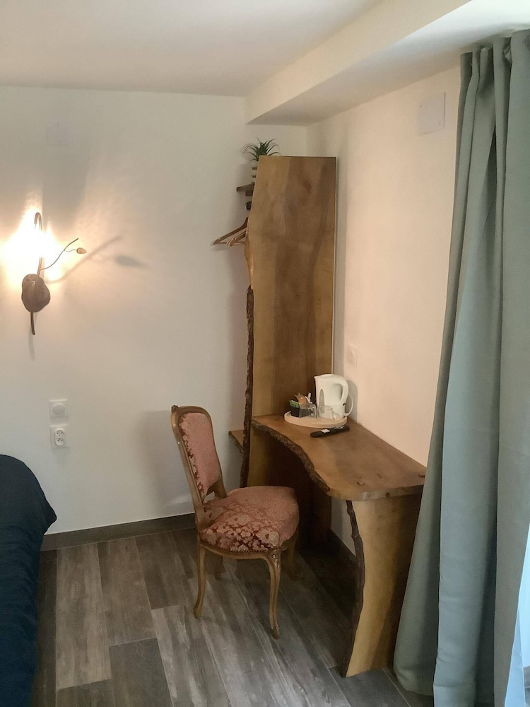 Deluxe Double Room - Photo 2