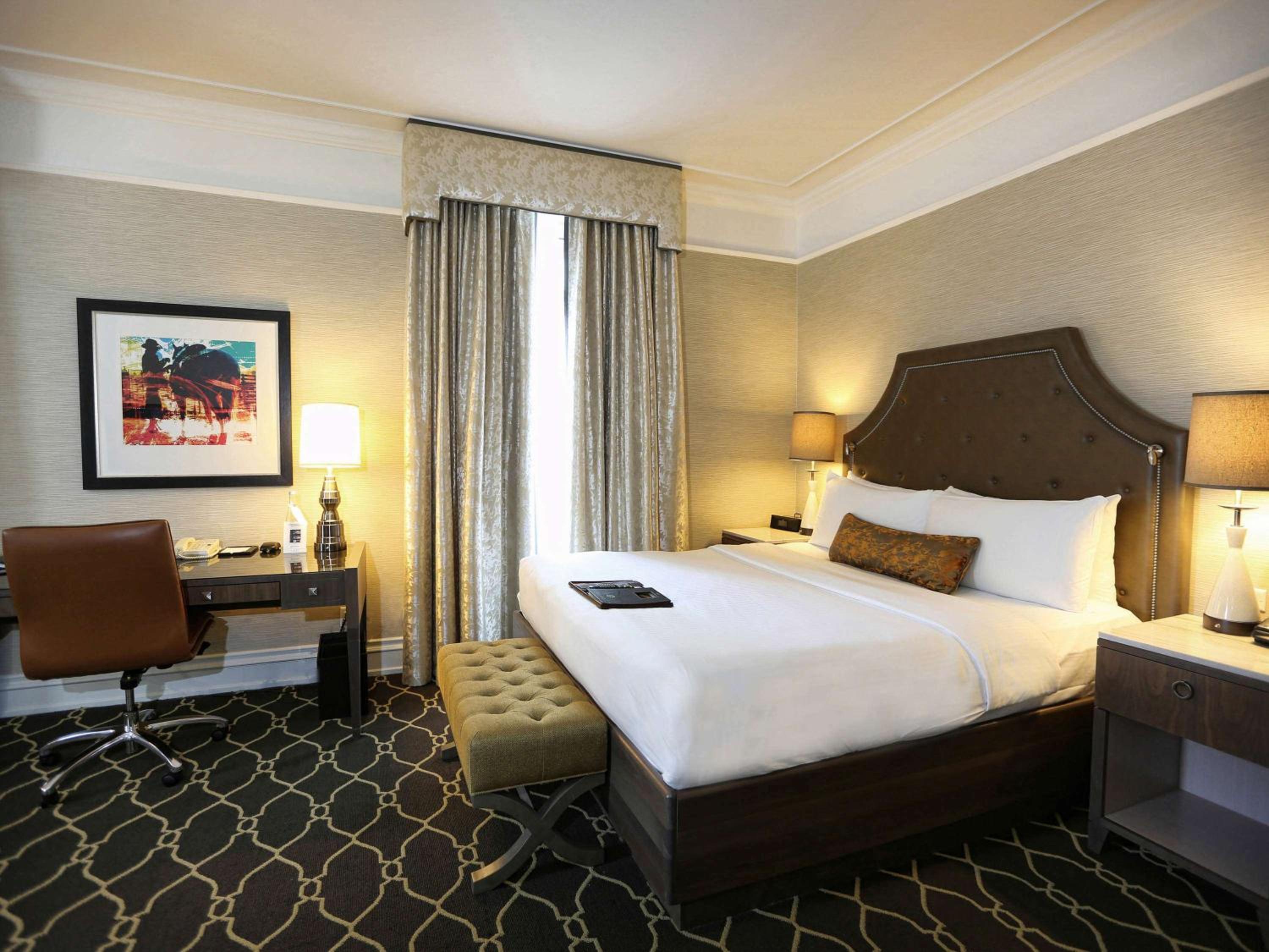One-Bedroom King Suite