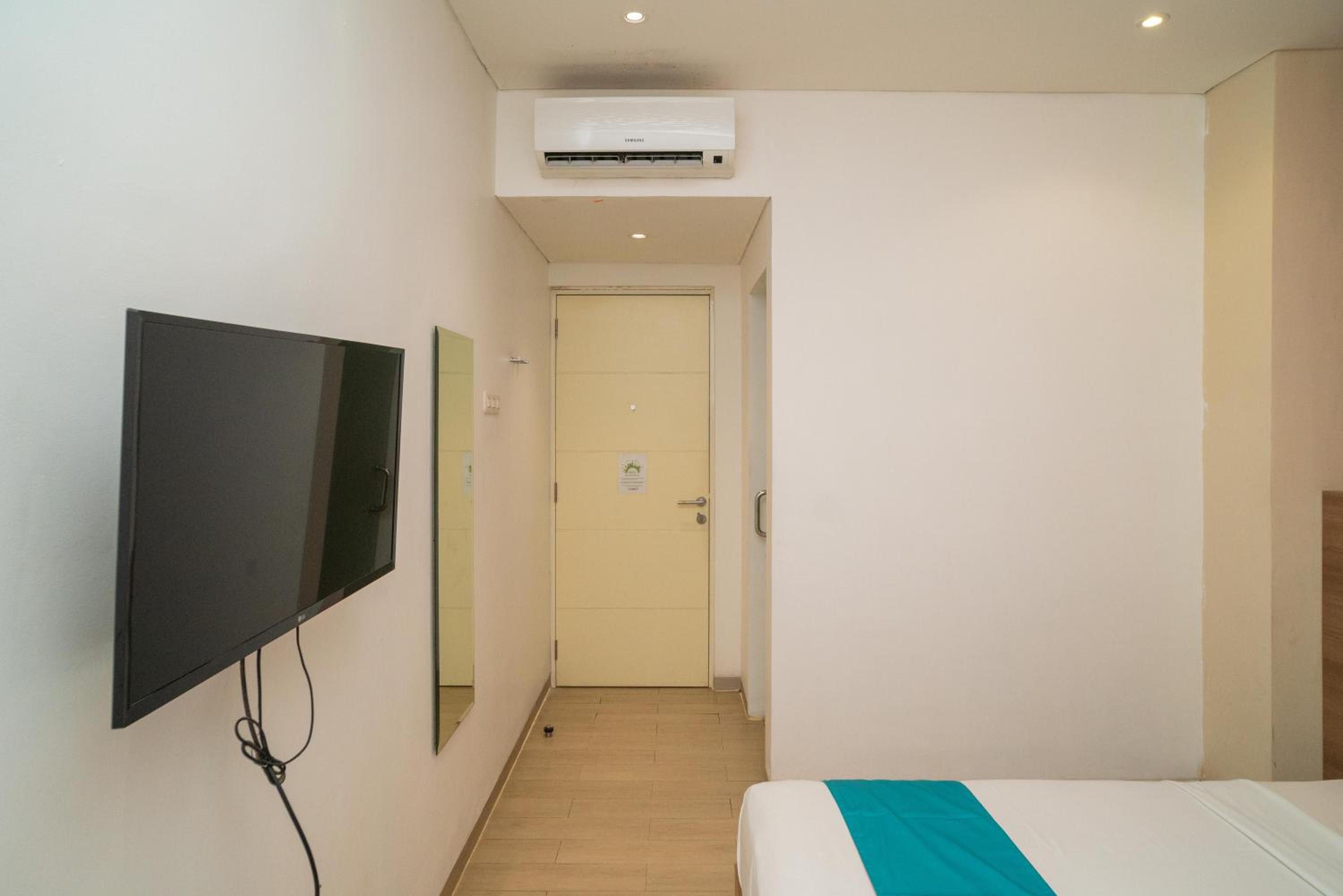 Deluxe Room - Photo 8