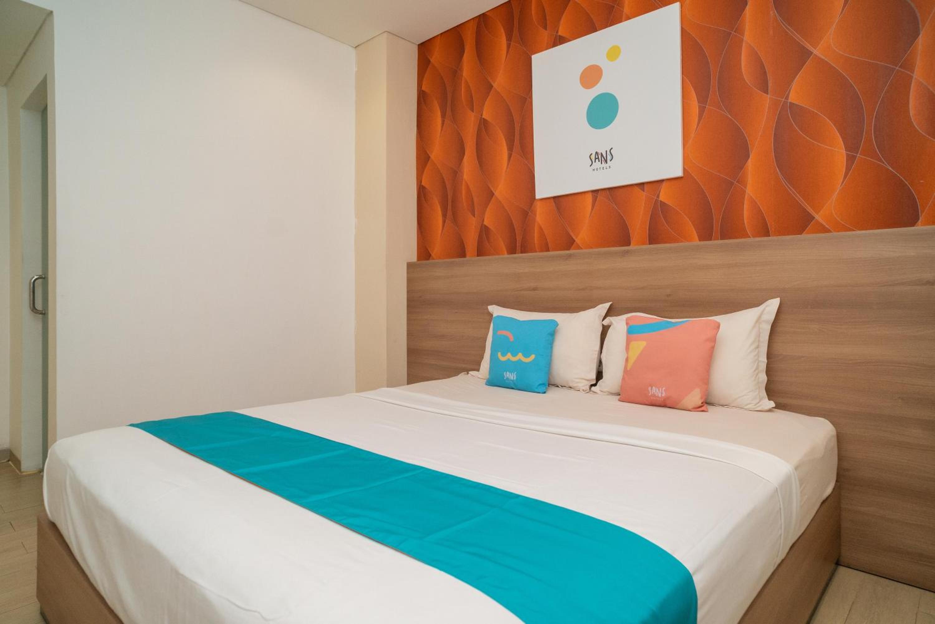 Deluxe Room - Photo 7