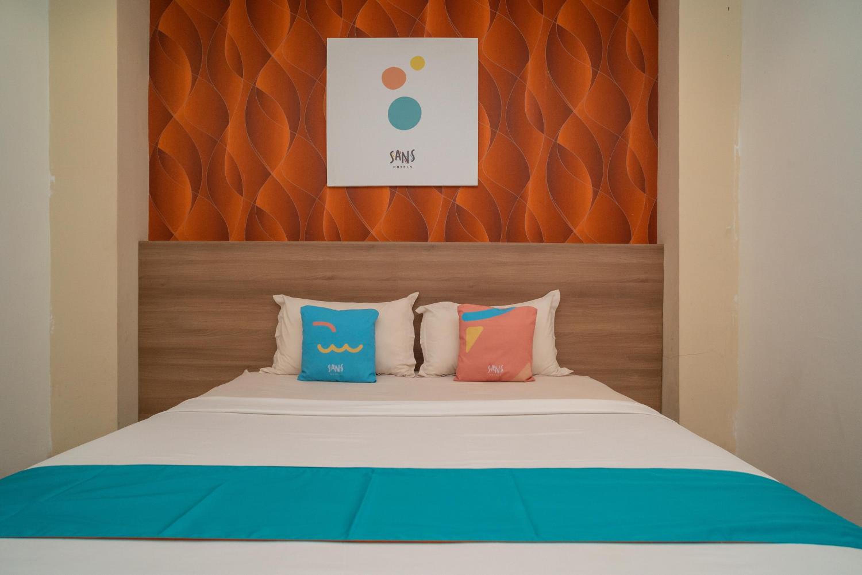 Deluxe Room - Photo 6
