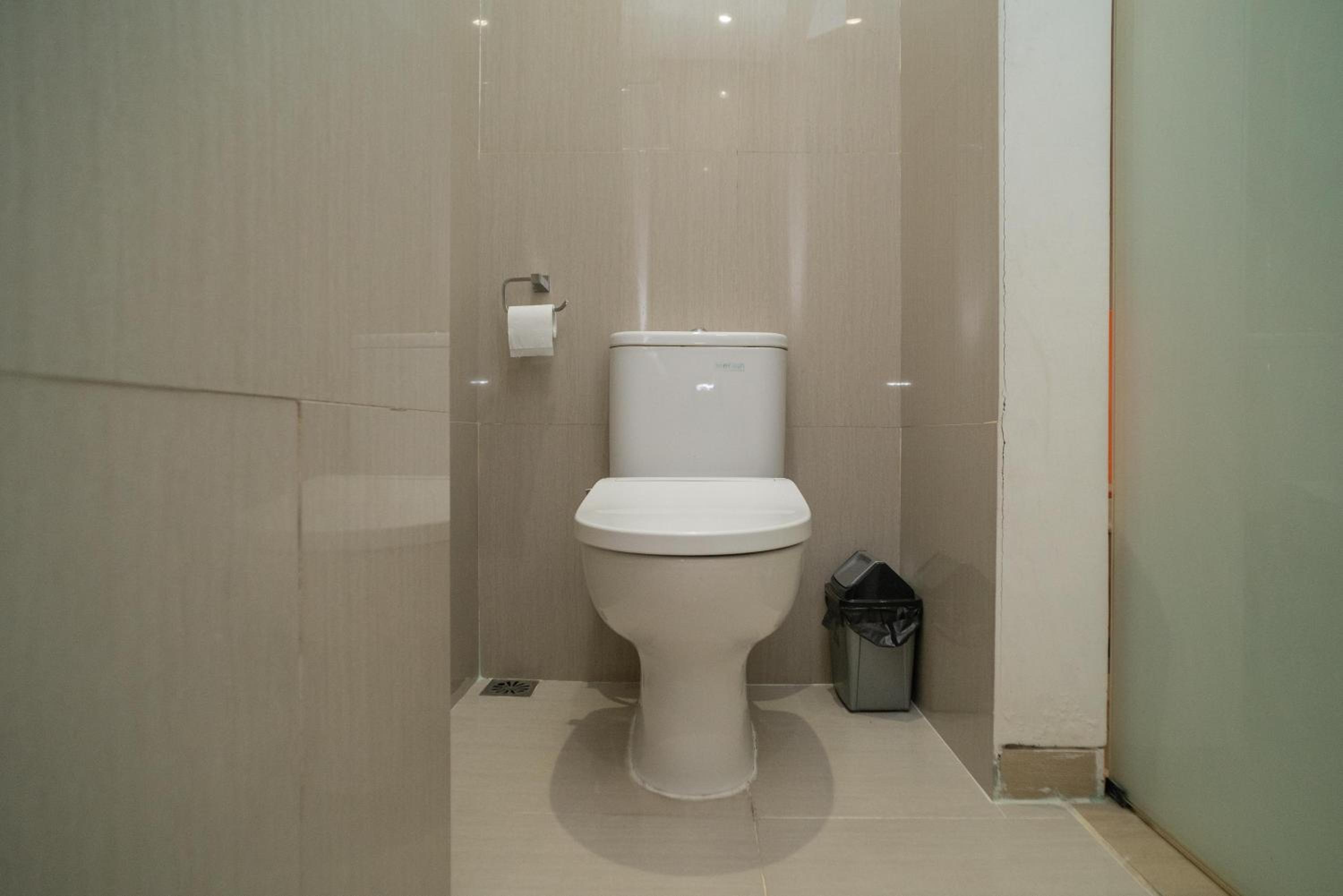 Deluxe Room - Photo 16