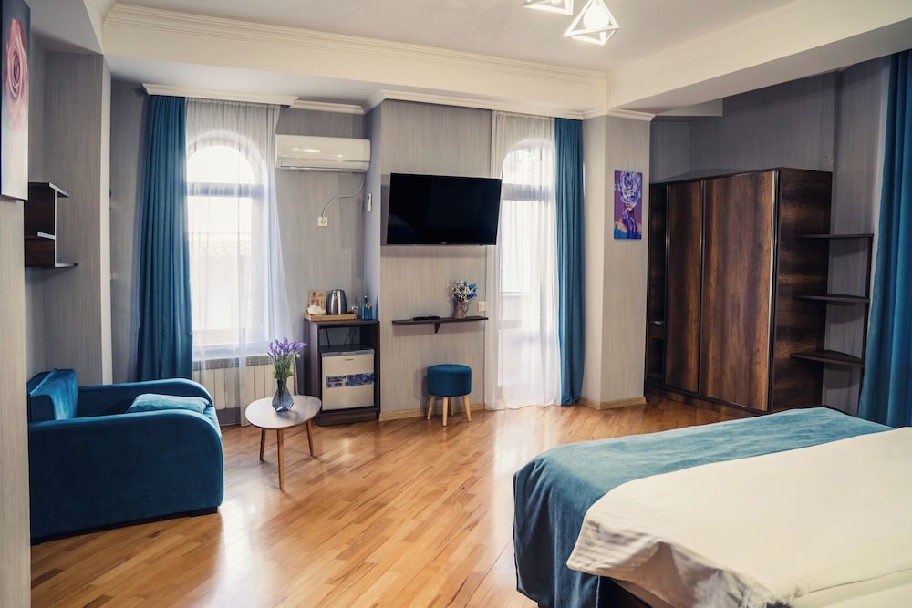 Deluxe Double Room, Balcony, City View