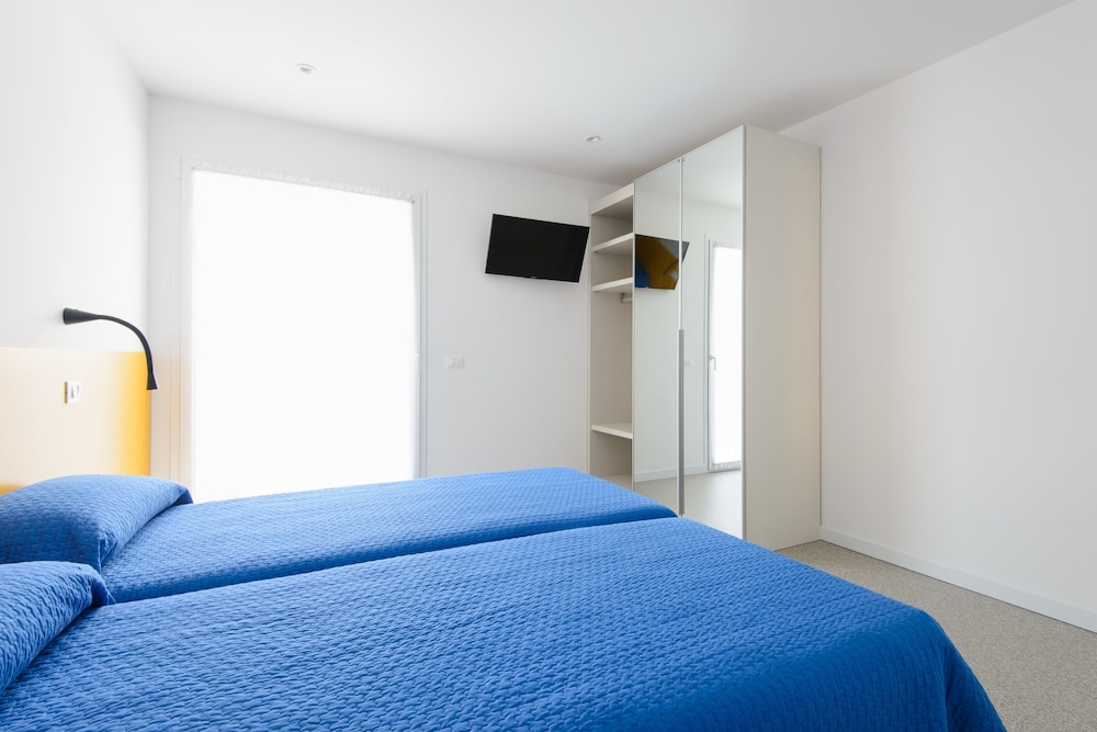 Apartment, 1 Bedroom, Balcony (B2.1)
