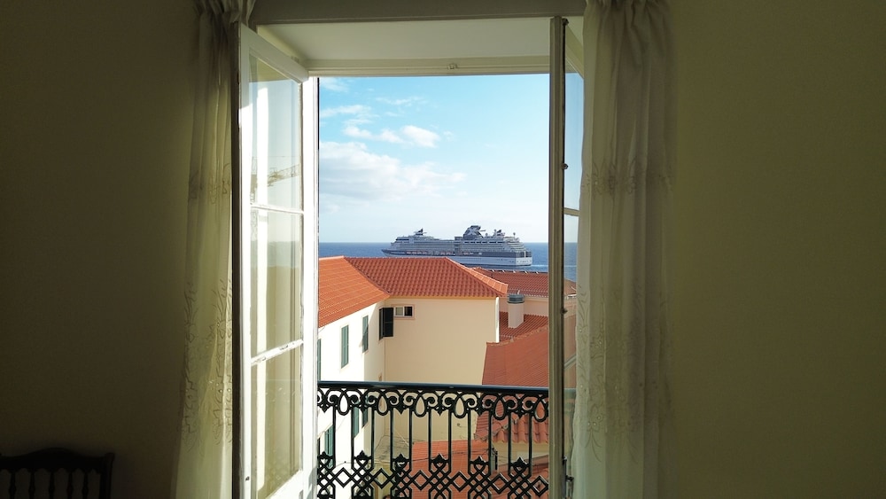Panoramic Triple Room photo 2