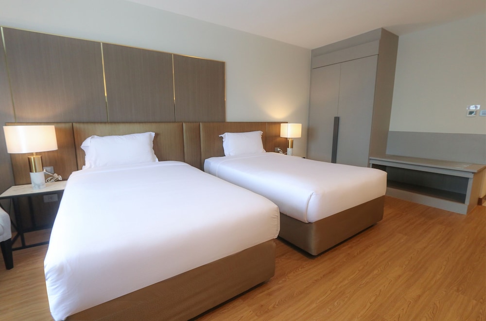 Deluxe Room, 2 Twin Beds, River View photo 2