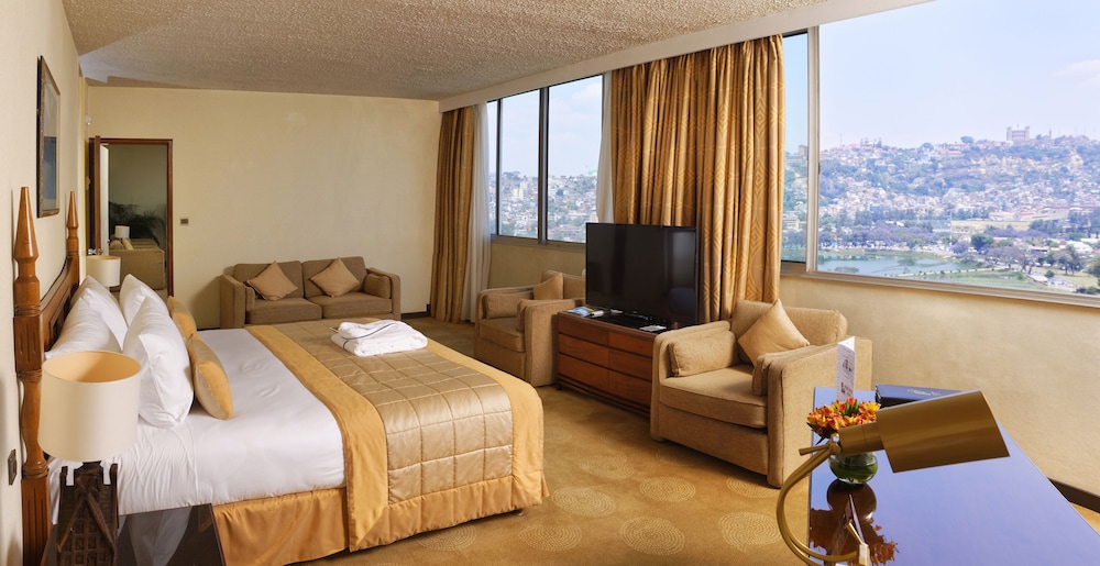 Royal Suite, Lake View photo 3