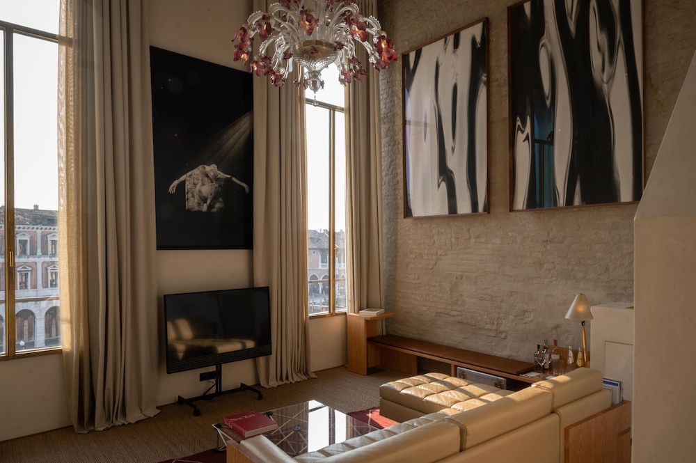 Special Veni Etiam Loft