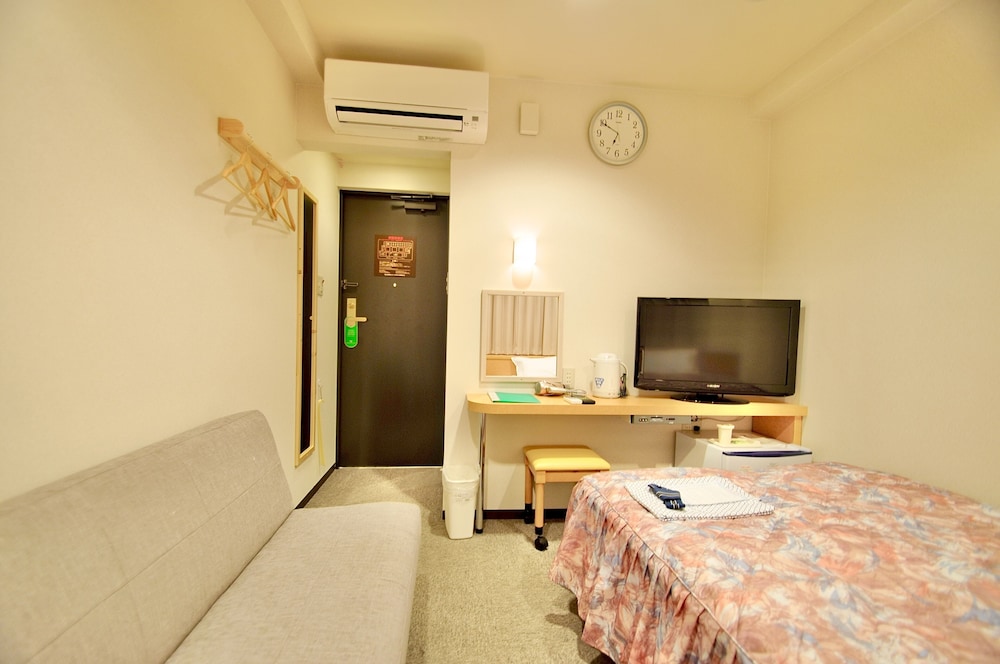 Single Room, Smoking (4)