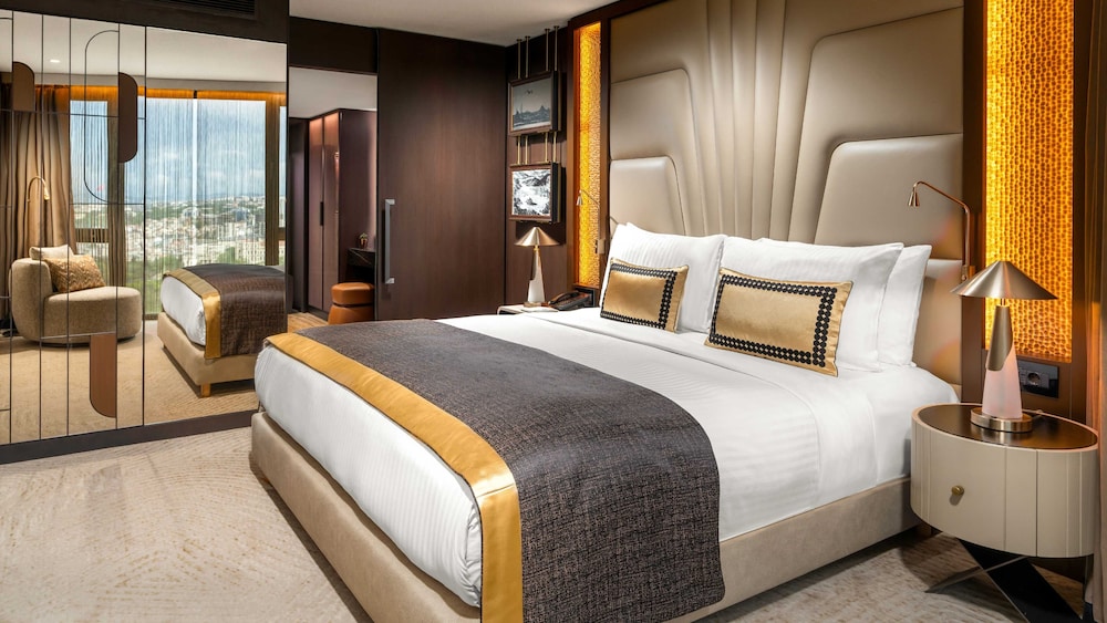 Junior Suite, 1 King Bed, Sea View