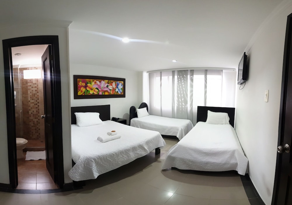 Family Triple Room photo 3