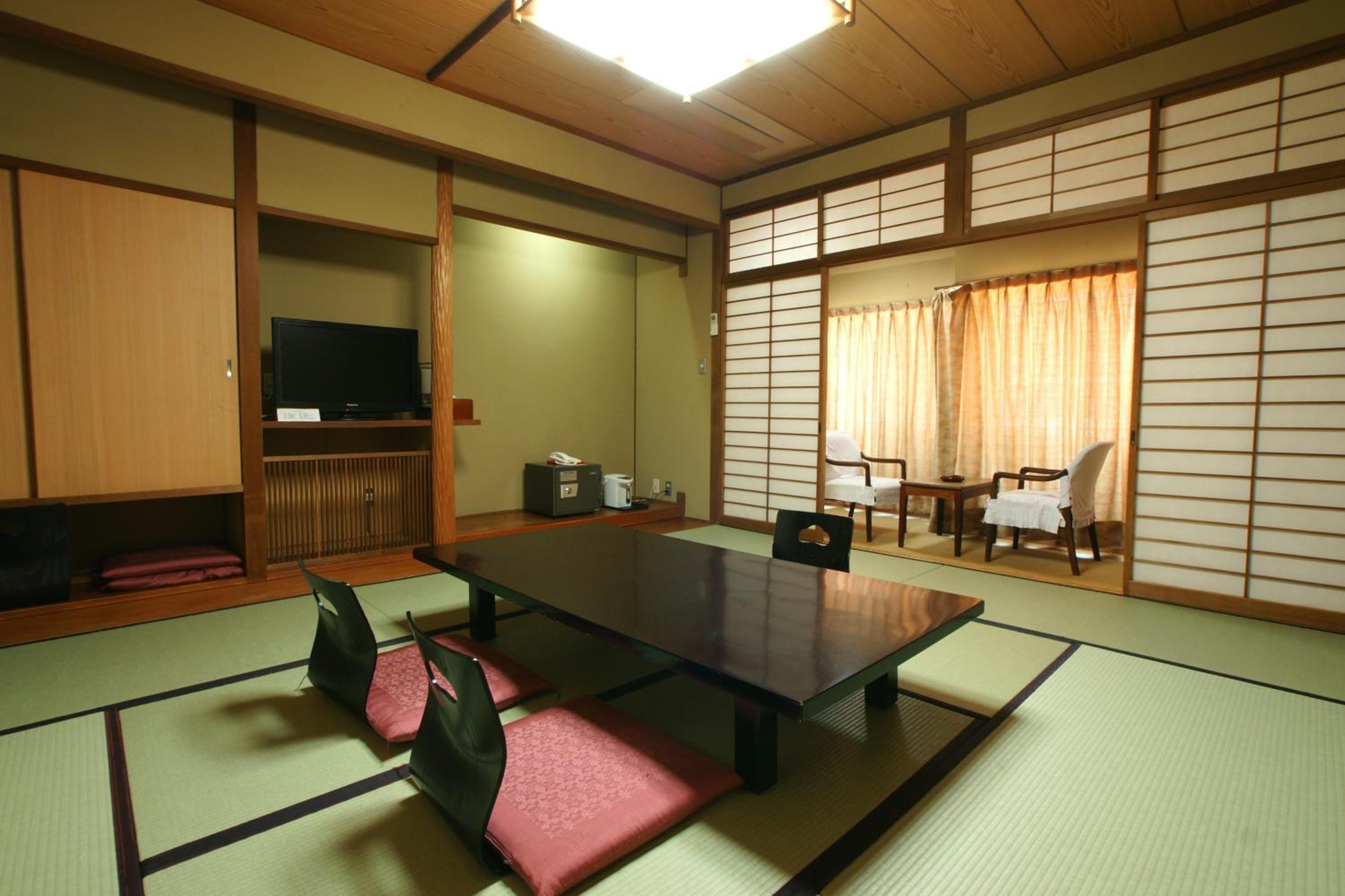 Japanese-Style Room