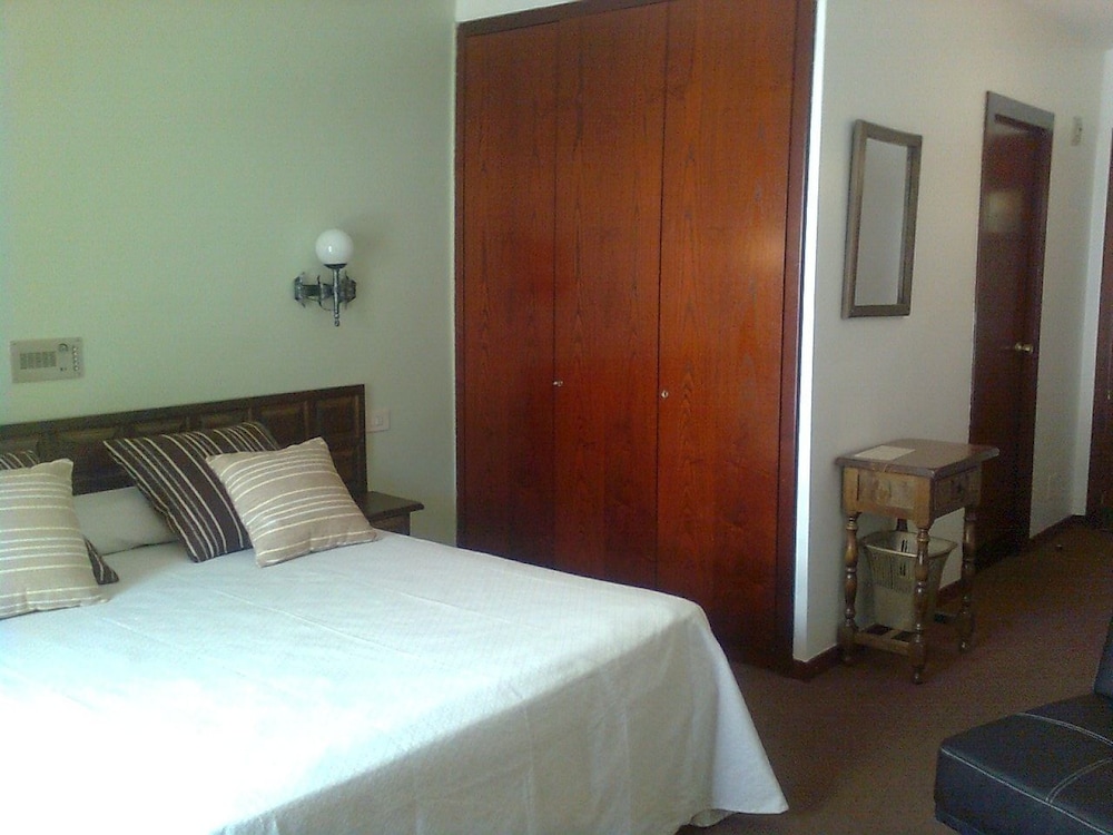 Family Room photo 1