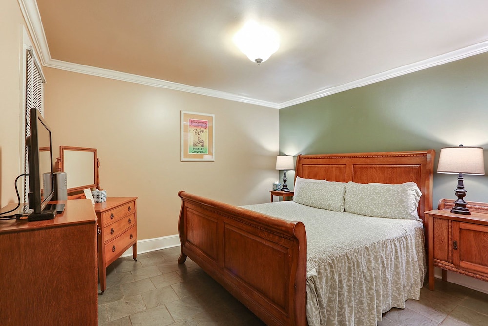 Executive Suite, 1 King Bed, Non Smoking, Kitchen