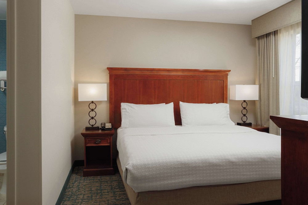 Suite, Accessible, Non Smoking - Photo 3