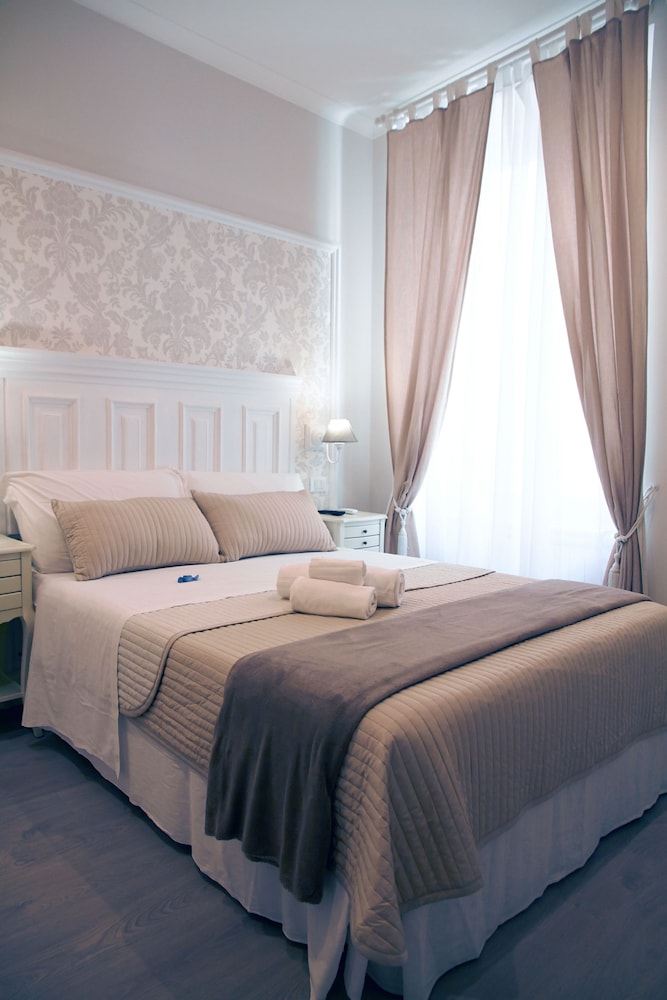 Economy Double Room photo 3