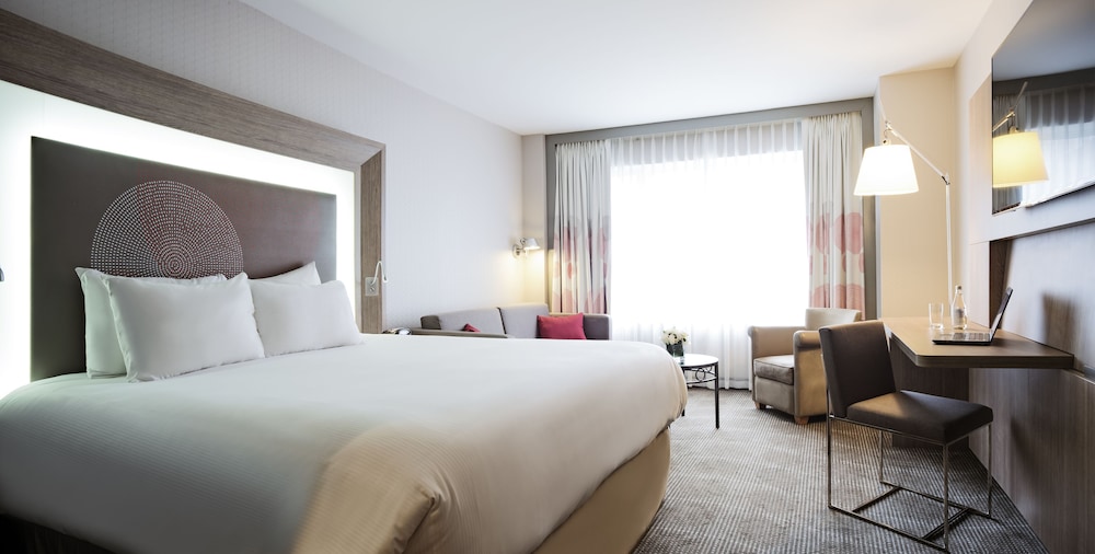 Executive Room, 1 King Bed - Photo 1