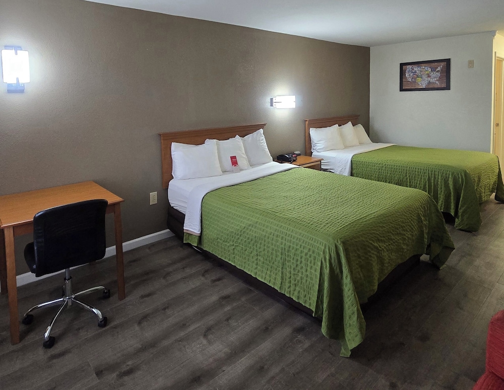 Room, 2 Queen Beds, Non Smoking