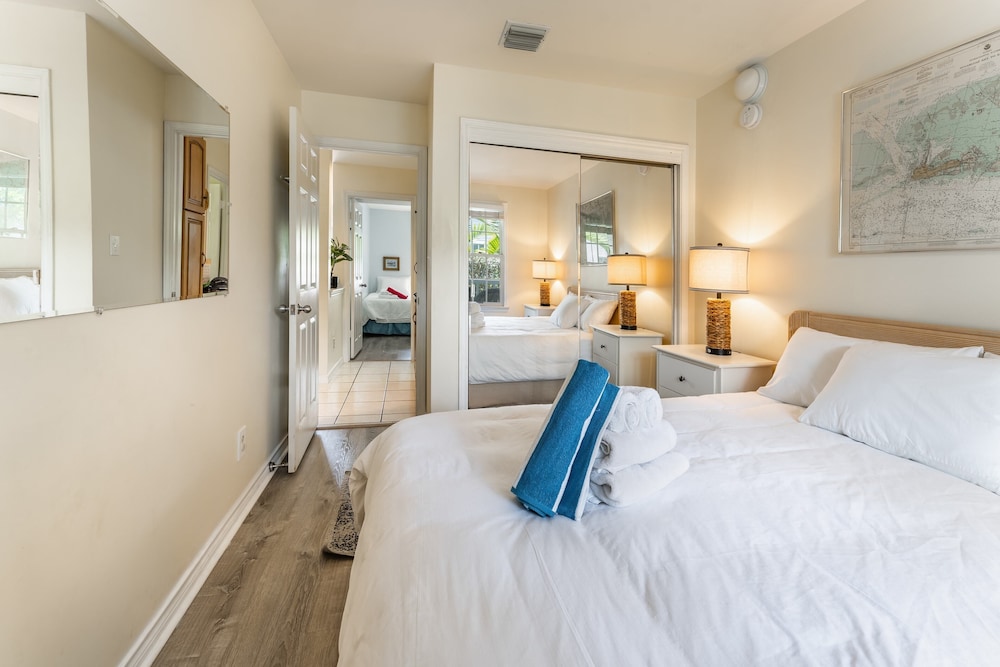 House (2 Bedrooms)