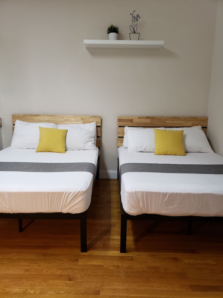 Deluxe Studio, Multiple Beds, Non Smoking, City View photo 2