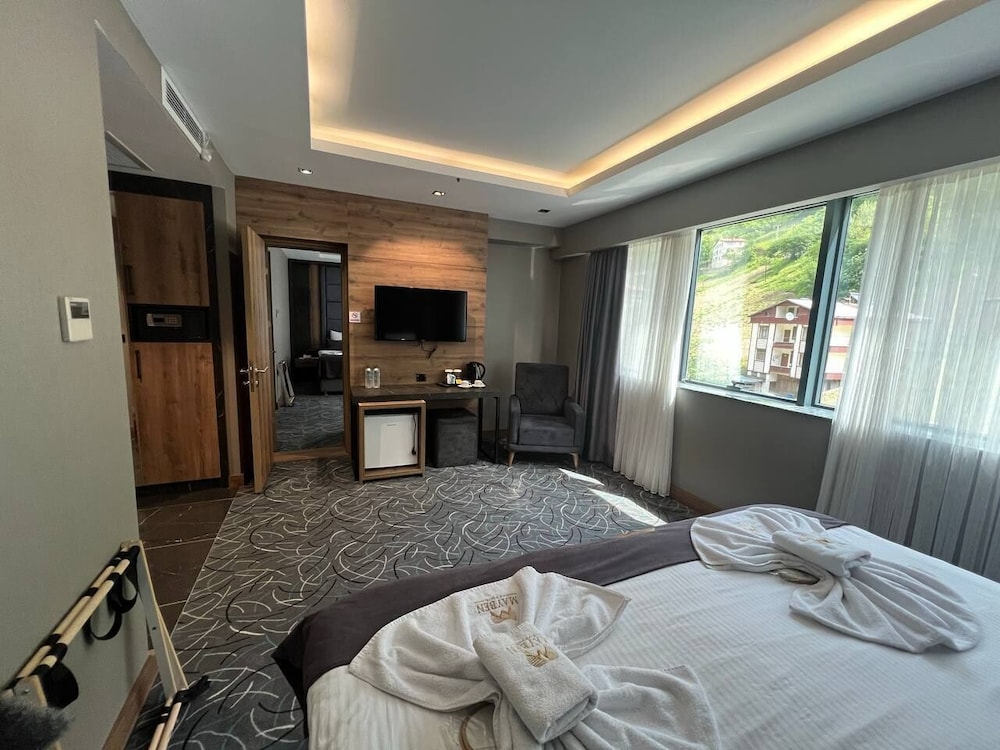 Deluxe Suite photo 2