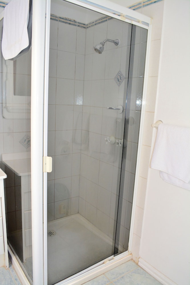 Standard Family Room - Photo 26