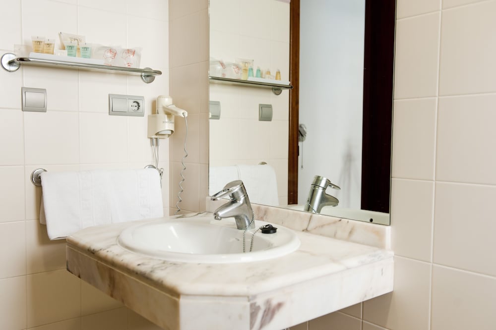 Double Room, Garden View (Cama supletoria - 3 adultos) photo 3