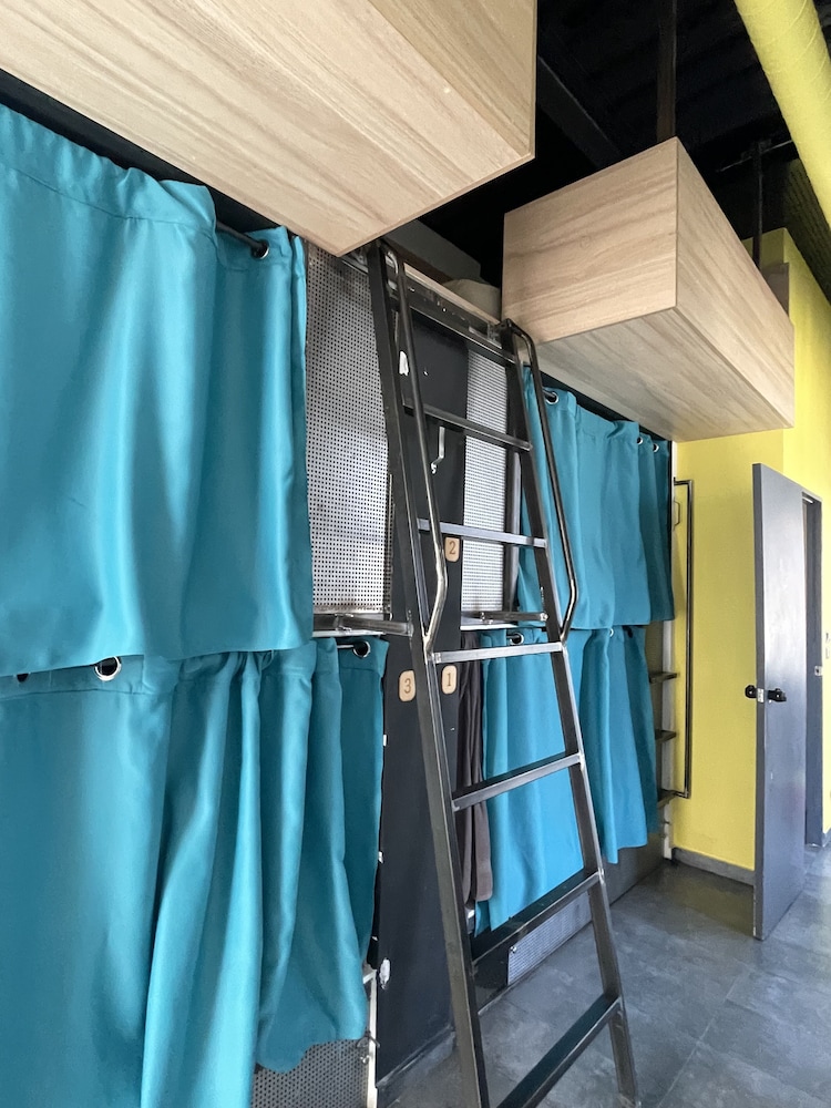 Shared Dormitory, City View photo 2
