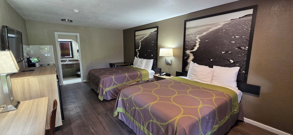 Suite, 2 Queen Beds, Non Smoking photo 1