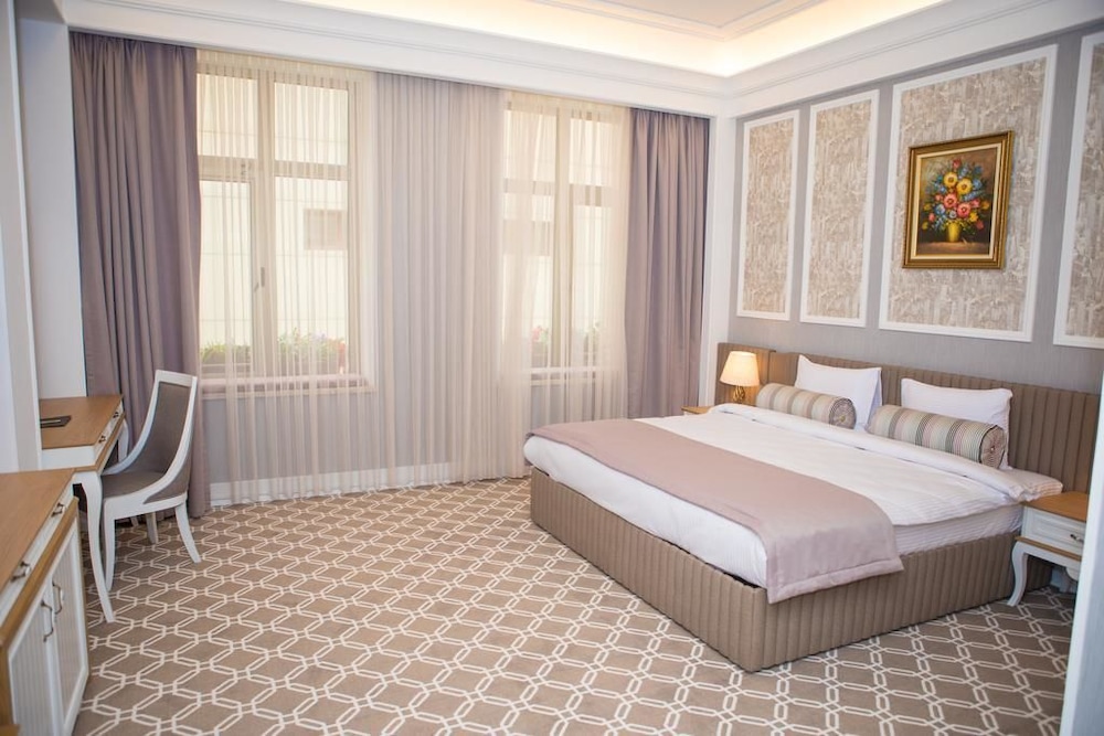 Deluxe Room, 1 King Bed, City View - Photo 14