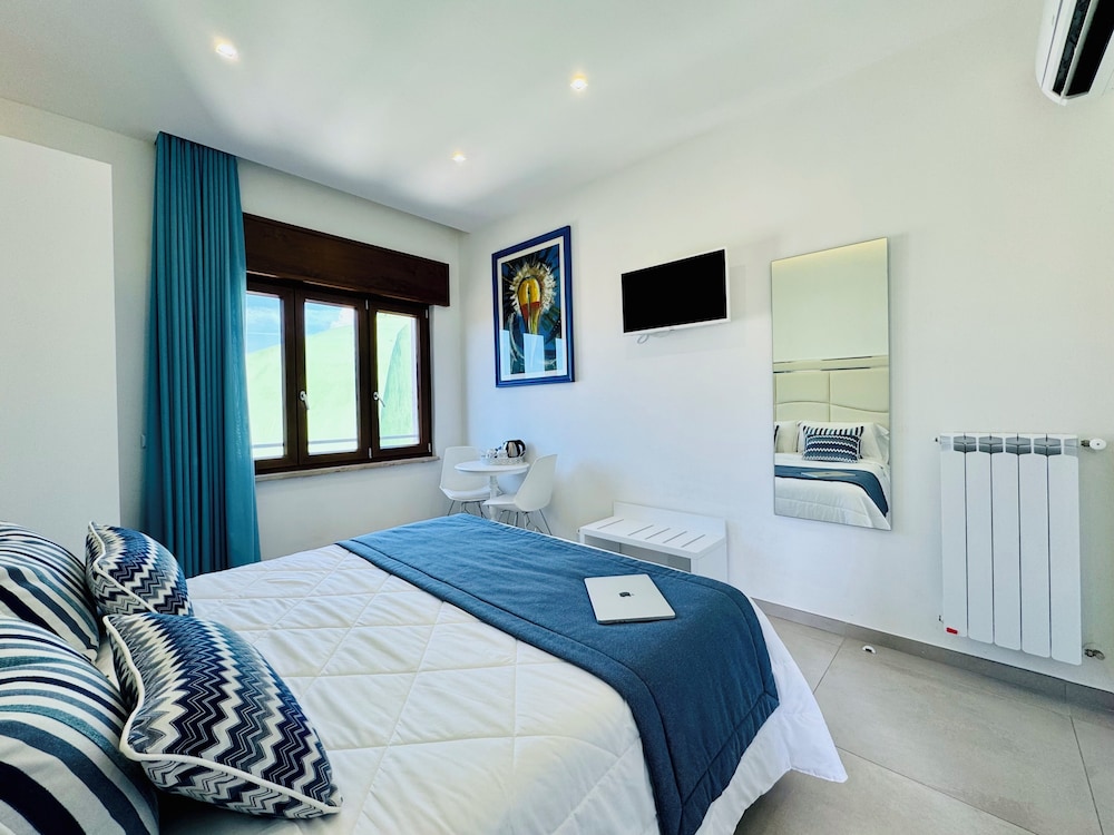 Superior Double Room, City View