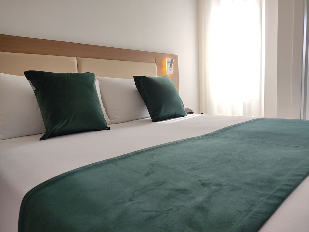 Deluxe Double Room photo 2