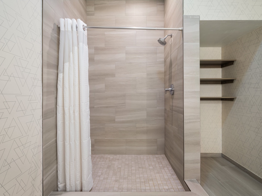 Suite, 1 King Bed, Accessible (Communications) - Photo 1