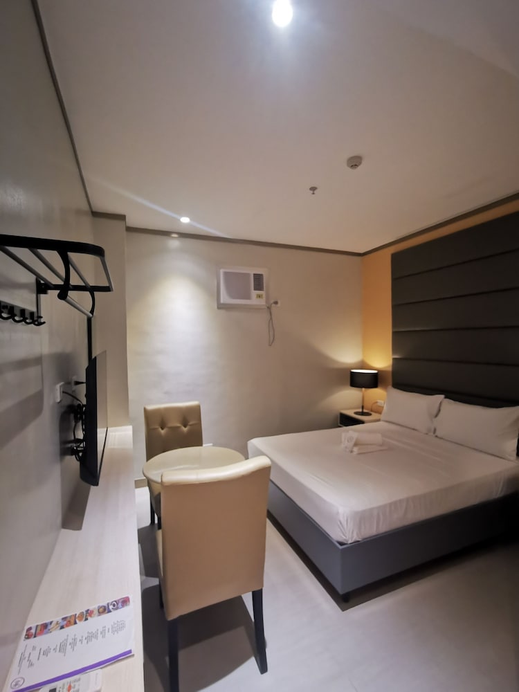 Deluxe Room - Photo 4