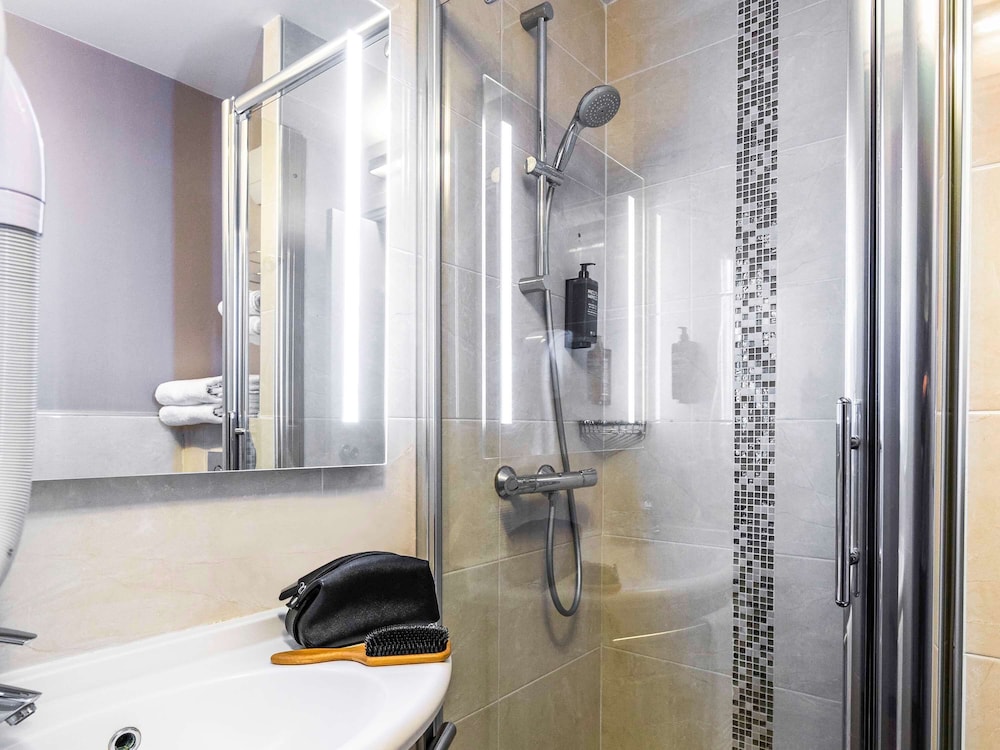 Standard Suite, 2 Double Beds - Photo 4