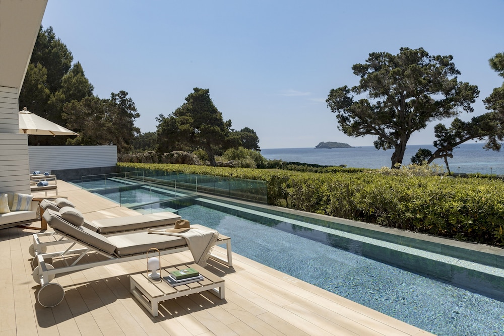 Exclusive ME+ Junior Suite with Private Pool and Sea View - Photo 11