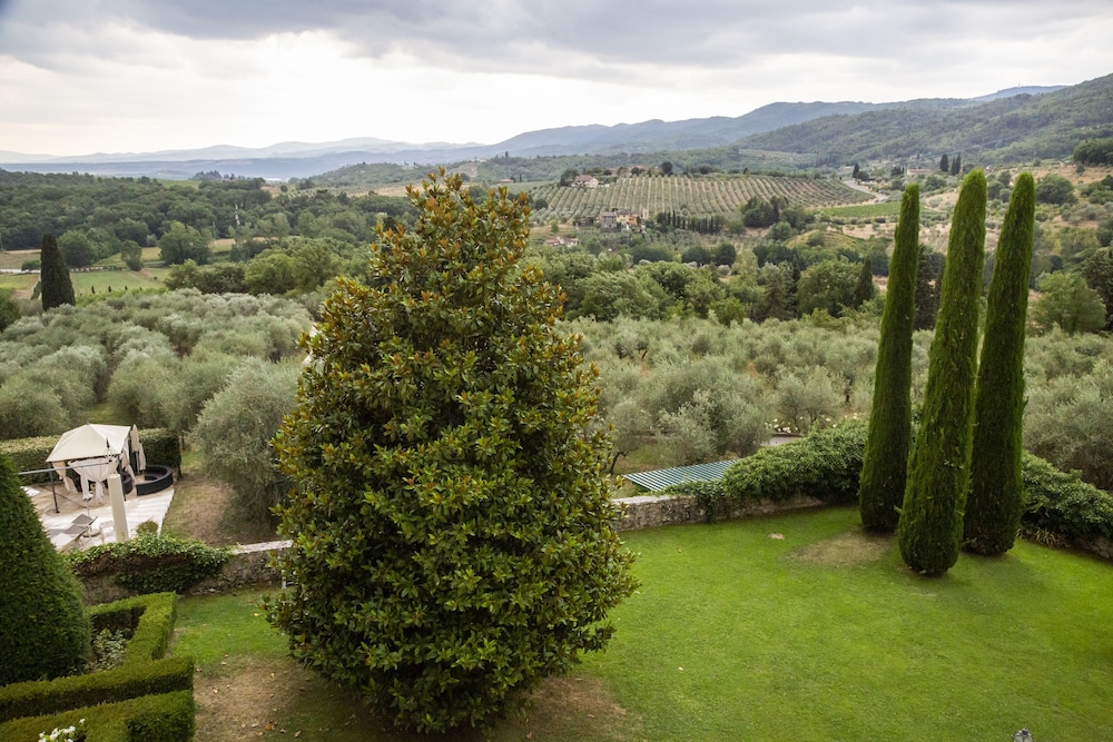 Deluxe Double Room, Hill View - Photo 8
