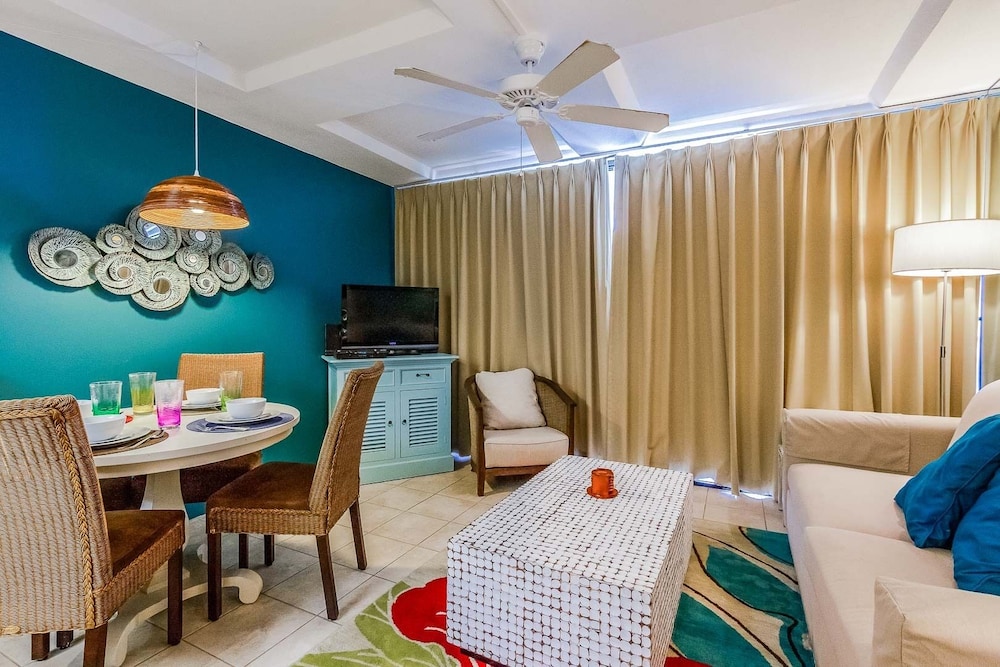 Basic Suite, 1 Queen Bed with Sofa bed, Ocean View photo 1