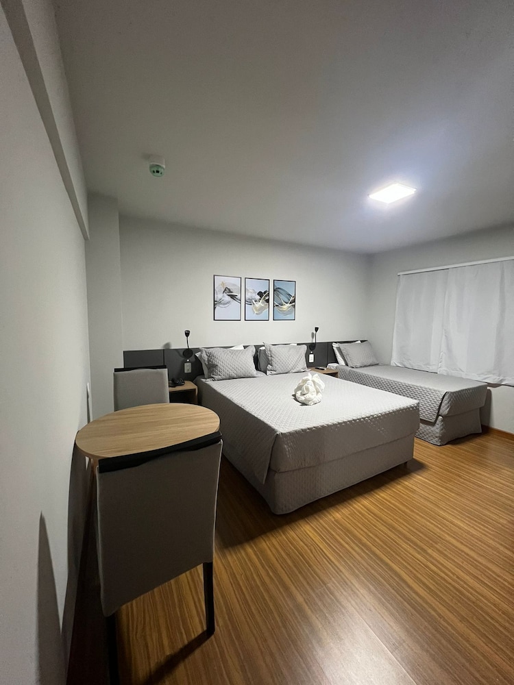 Deluxe Triple Room, City View